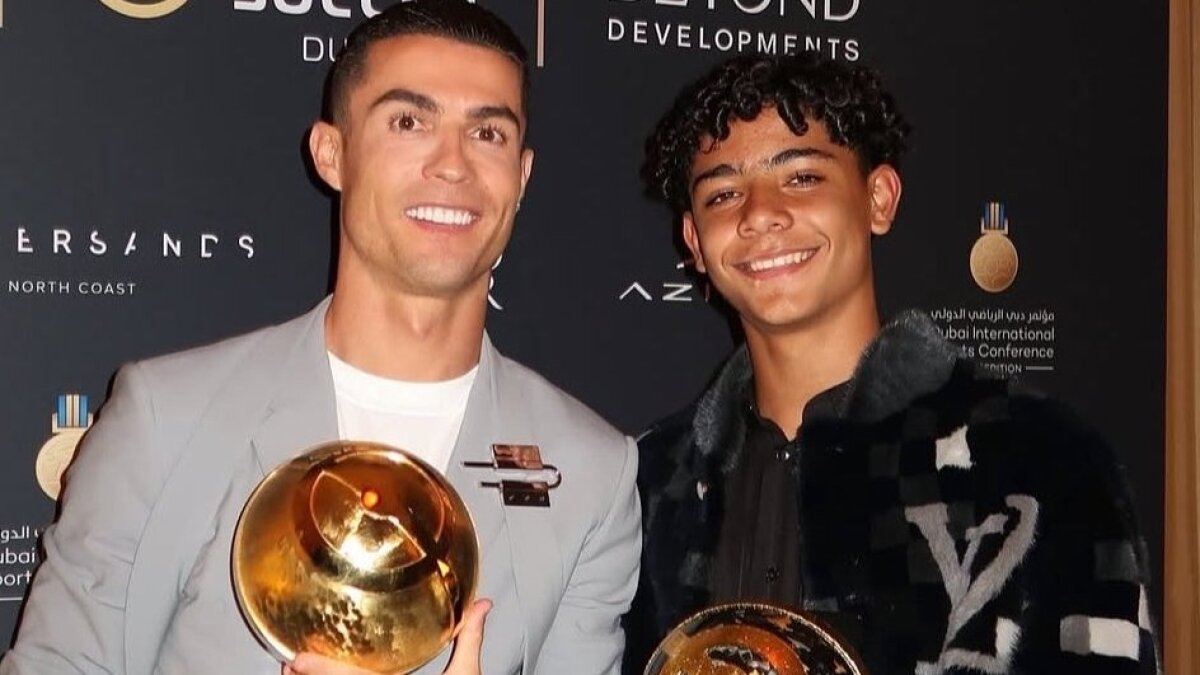 Cristiano Ronaldo, o�luyla ayn� kadroda yer alabilir!