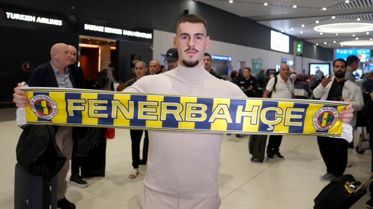 Fenerbah�e'ye geri d�n�yor: Ognjen Mimovic