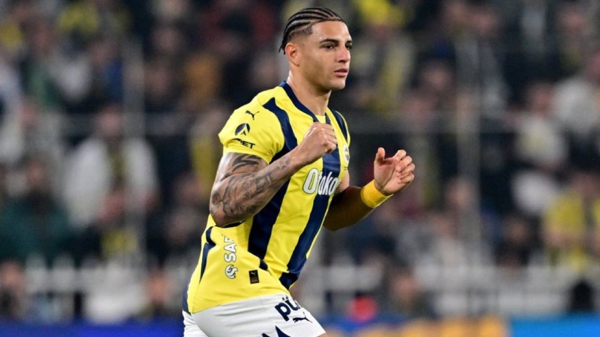 Fenerbah�e'ye m�jde: Diego Carlos'a iki tak�m talip!