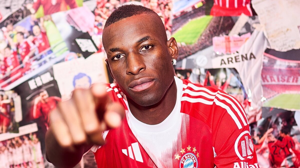 Milan'dan b�y�k forvet operasyonu!