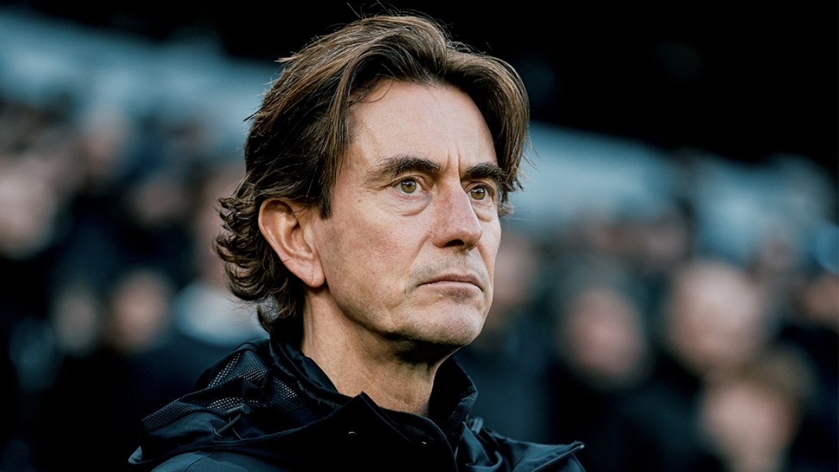 Tottenham Hotspur, teknik direkt�r Frank ile yollar�n� ay�rd�