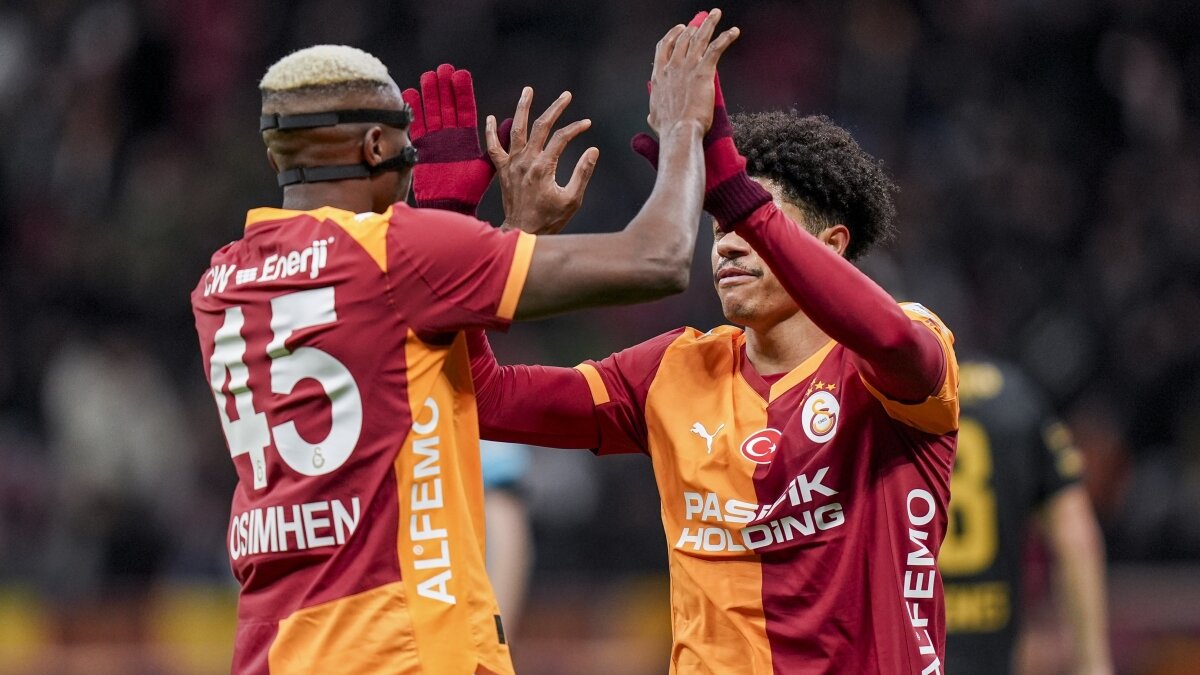 Galatasaray'dan �� isim i�in sakatl�k a��klamas�!