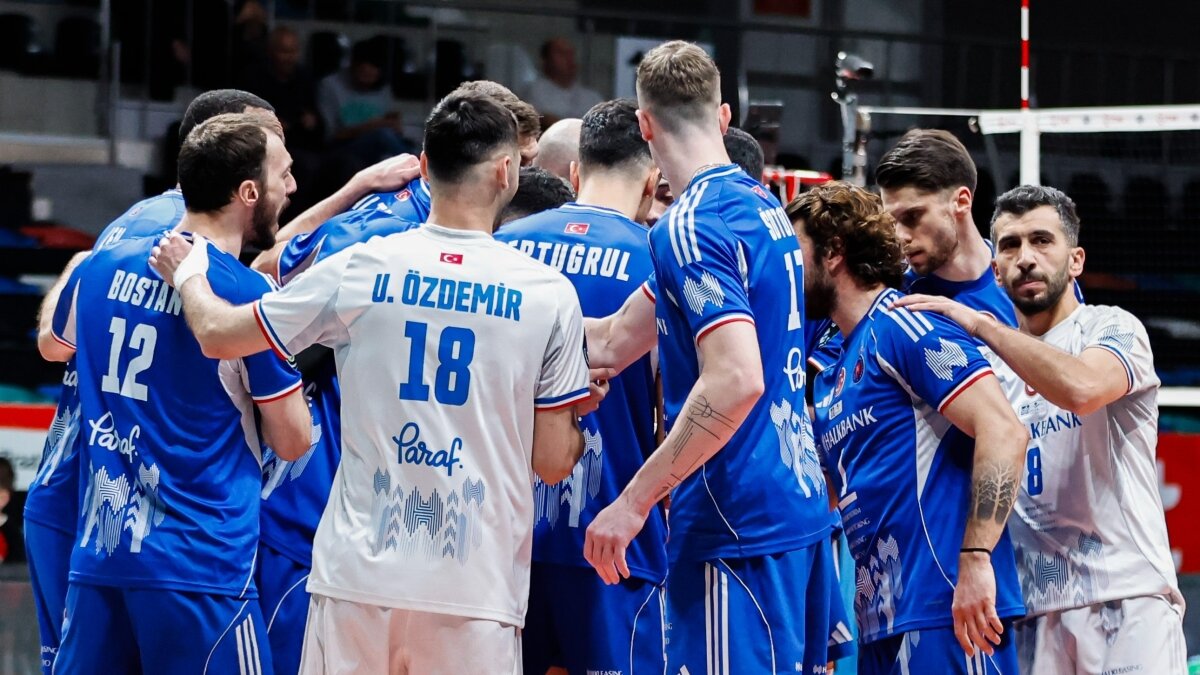 K�ran k�rana ge�en ma�ta kazanan Halkbank!