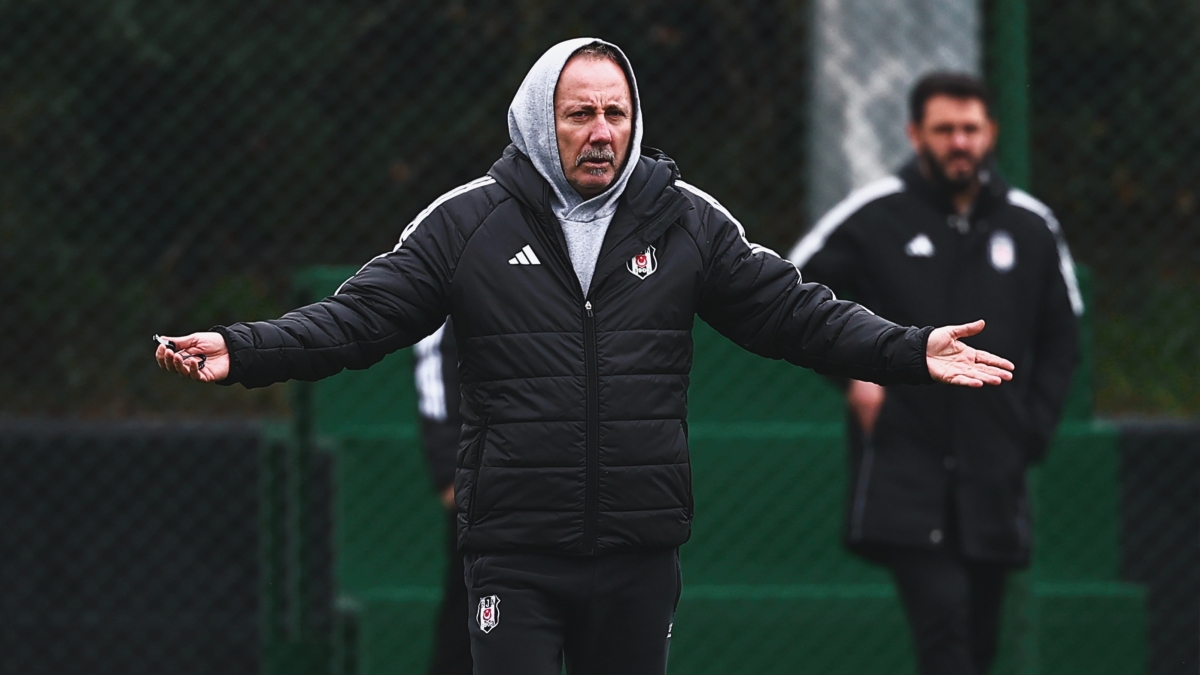 Sergen Yal��n'dan tak�ma uyar�: 'Buras� Be�ikta�!'