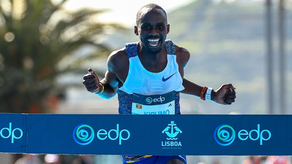 Ugandal� Jacob Kiplimo, erkekler yar� maratonunda rekor k�rd�