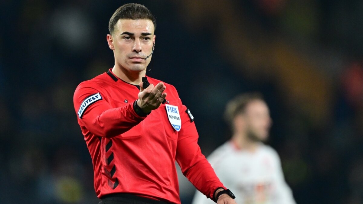 UEFA'dan O�uzhan �ak�r'a g�rev!