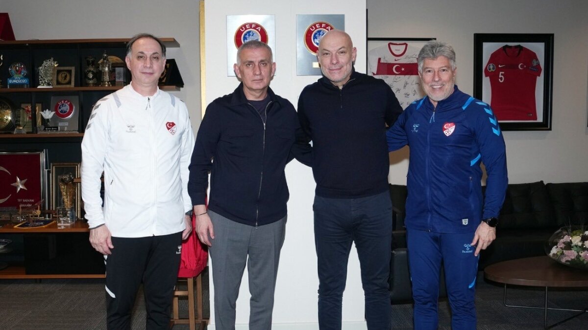�ngiliz Howard Webb'den MHK'ya ziyaret!