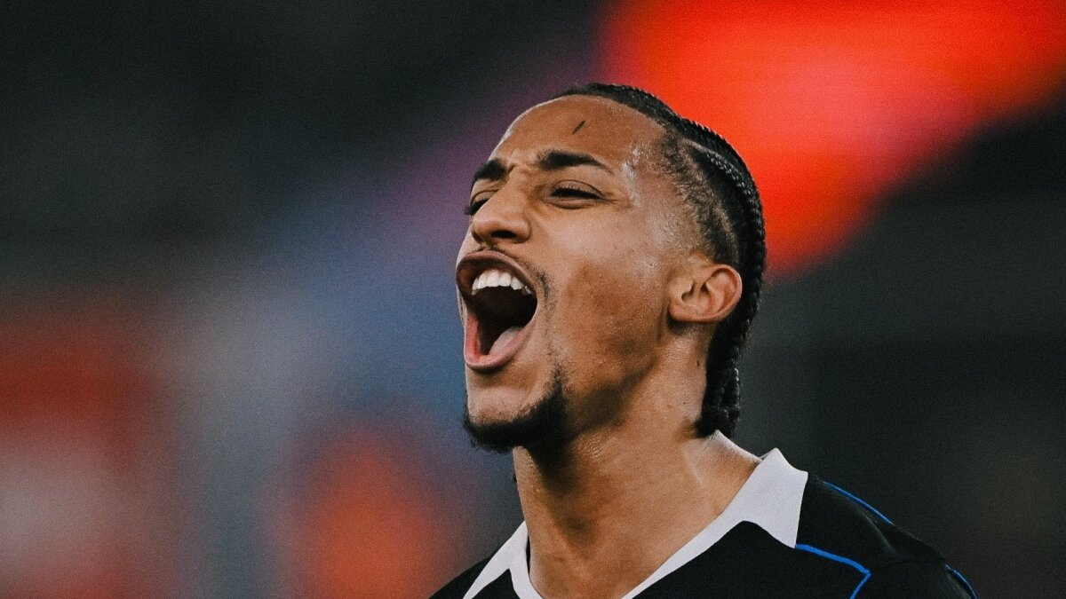 Joao Pedro'dan, Aston Villa'ya kar�� �ov!