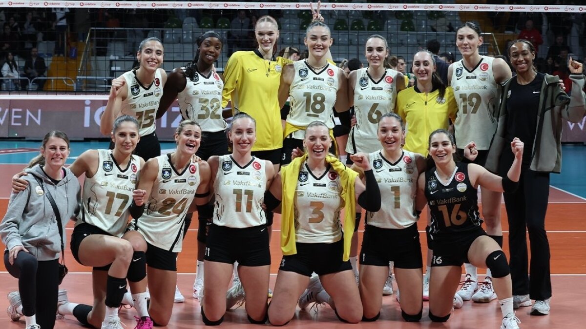 Vak�fBank, Nil�fer Belediyespor'u set vermeden ma�lup etti!