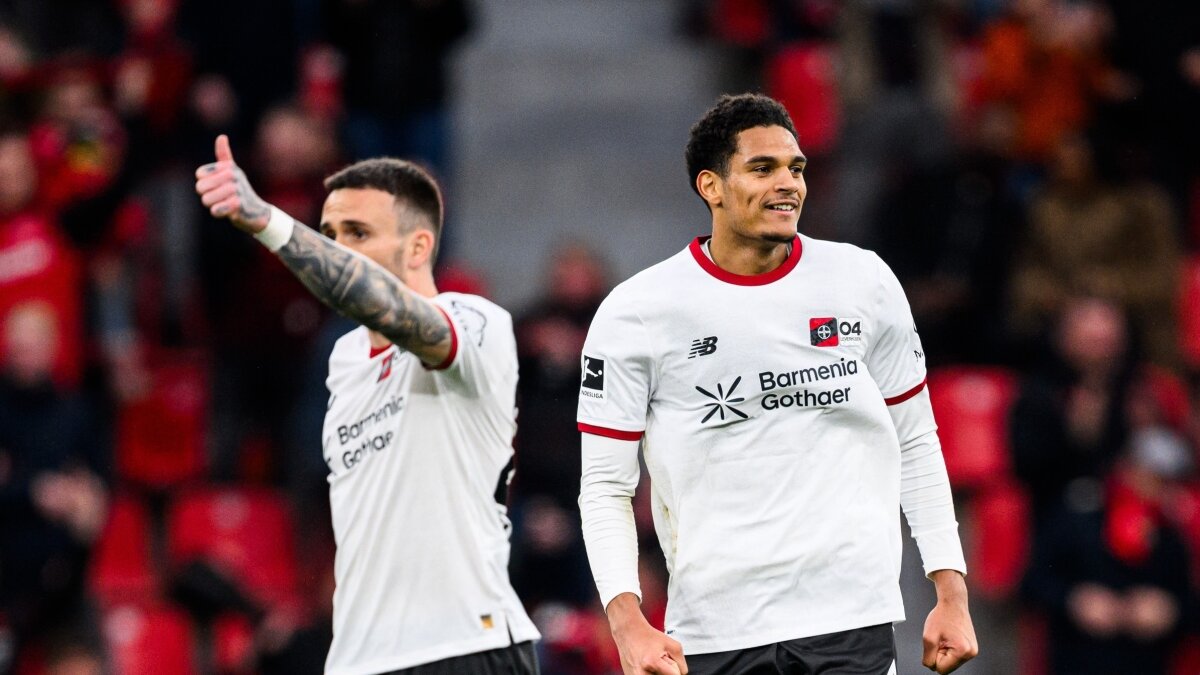 Bayern Leverkusen skoru son dakikada e�itledi