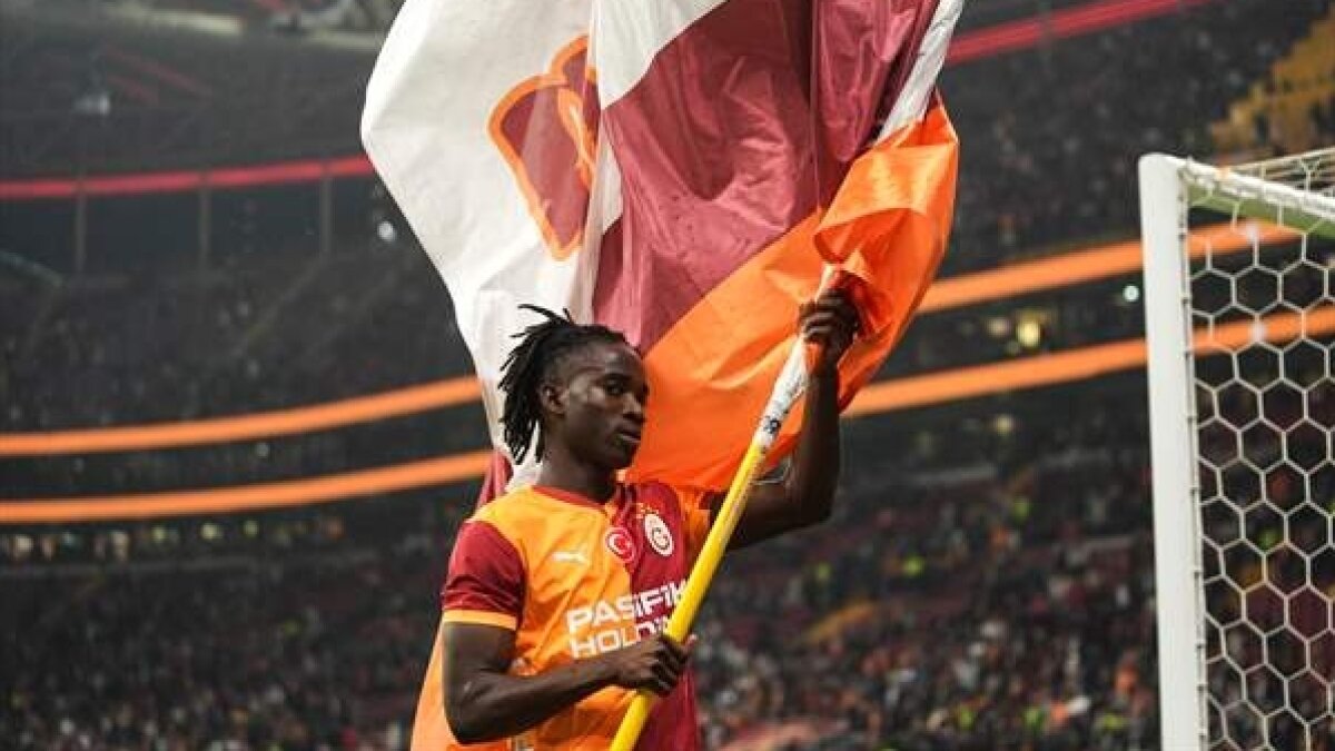 Nhaga, Ba�ak�ehir'i yine bo� ge�medi