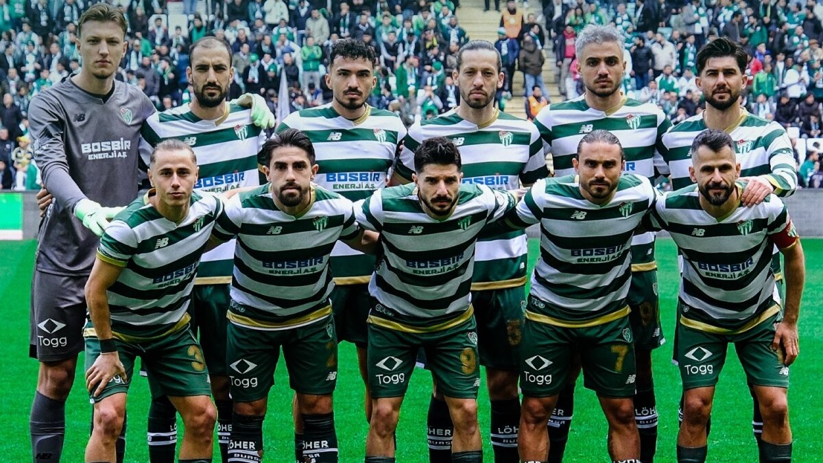 3. Lig'den zirveye! Bursaspor aya�a kalkt�