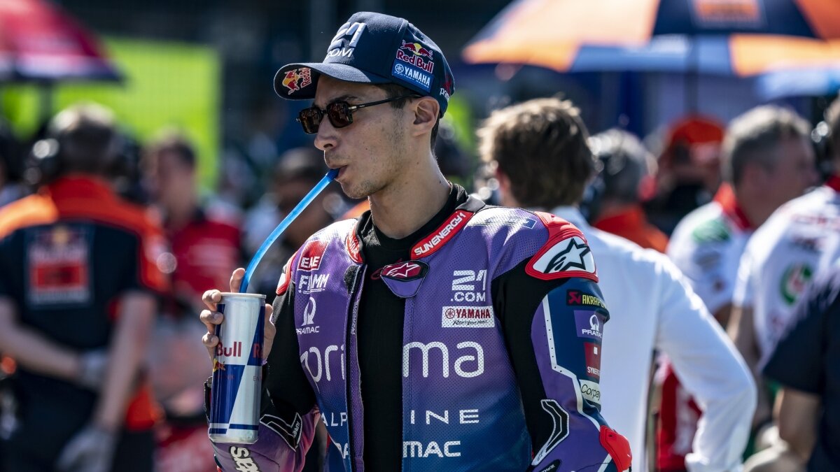 Toprak Razgatl�o�lu Brezilya'da piste ��k�yor!