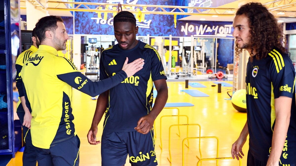 Fenerbah�e'de Tedesco'ya tam destek: 'Bedelini biz �deriz'