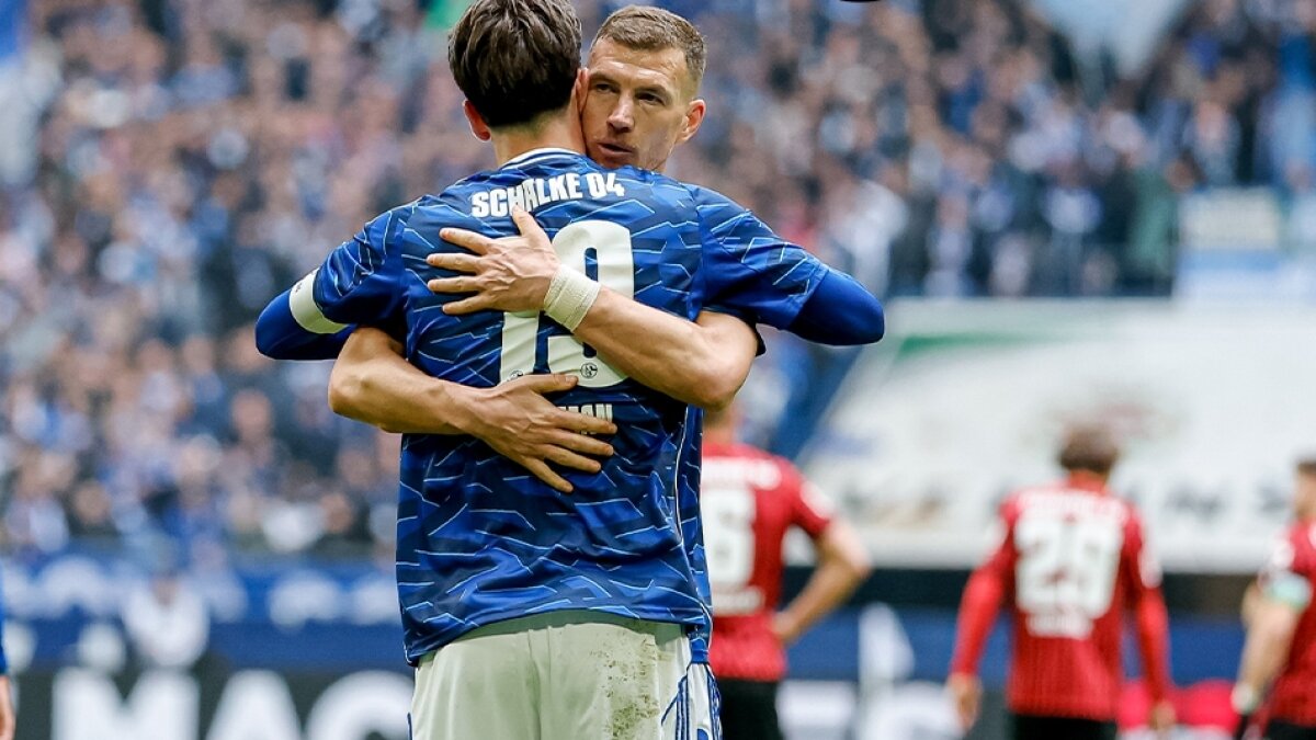 Kenan Karaman ve Dzeko �are olmad�! Schalke �a�k�n!