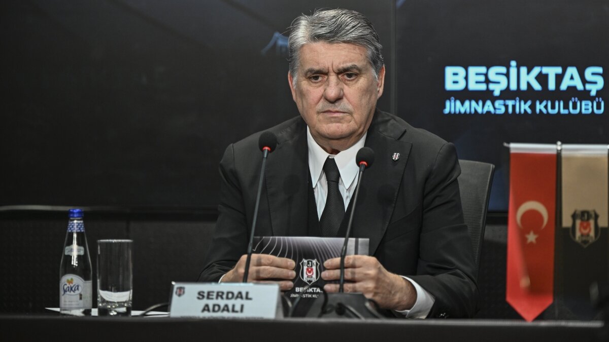 Serdal Adal�: 'Hakemlerle 20 puan�m�z gitti!'