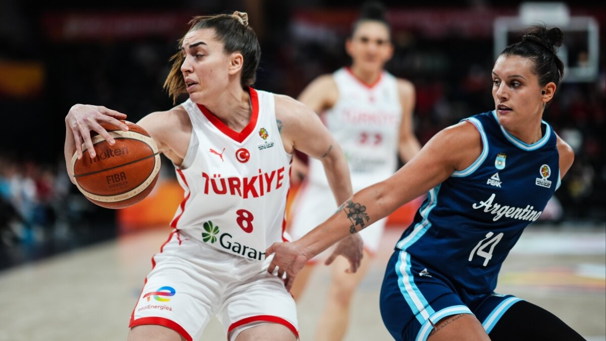 Periiler, D�nya Kupas� kuras�na 4. torbadan giriyor