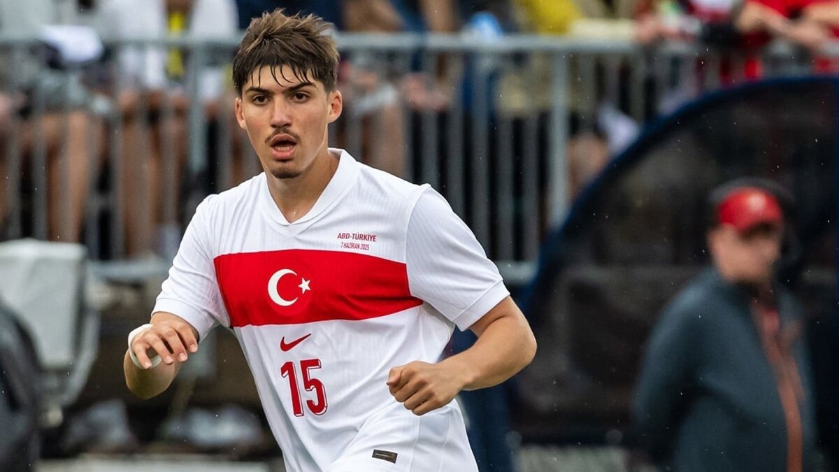 Yusuf Ak�i�ek, Fransa'da ameliyat oldu