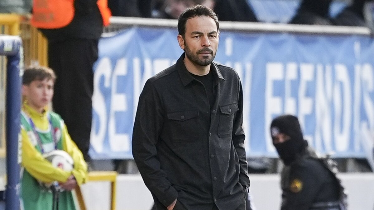 Kocaelispor, h�cumda s�k�nt� �ekiyor!