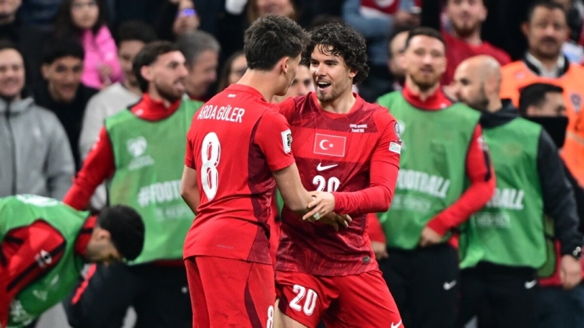 Ferdi Kad�o�lu, Romanya'ya att��� gol� anlatt�: 'Arda ile konu�mu�tuk'