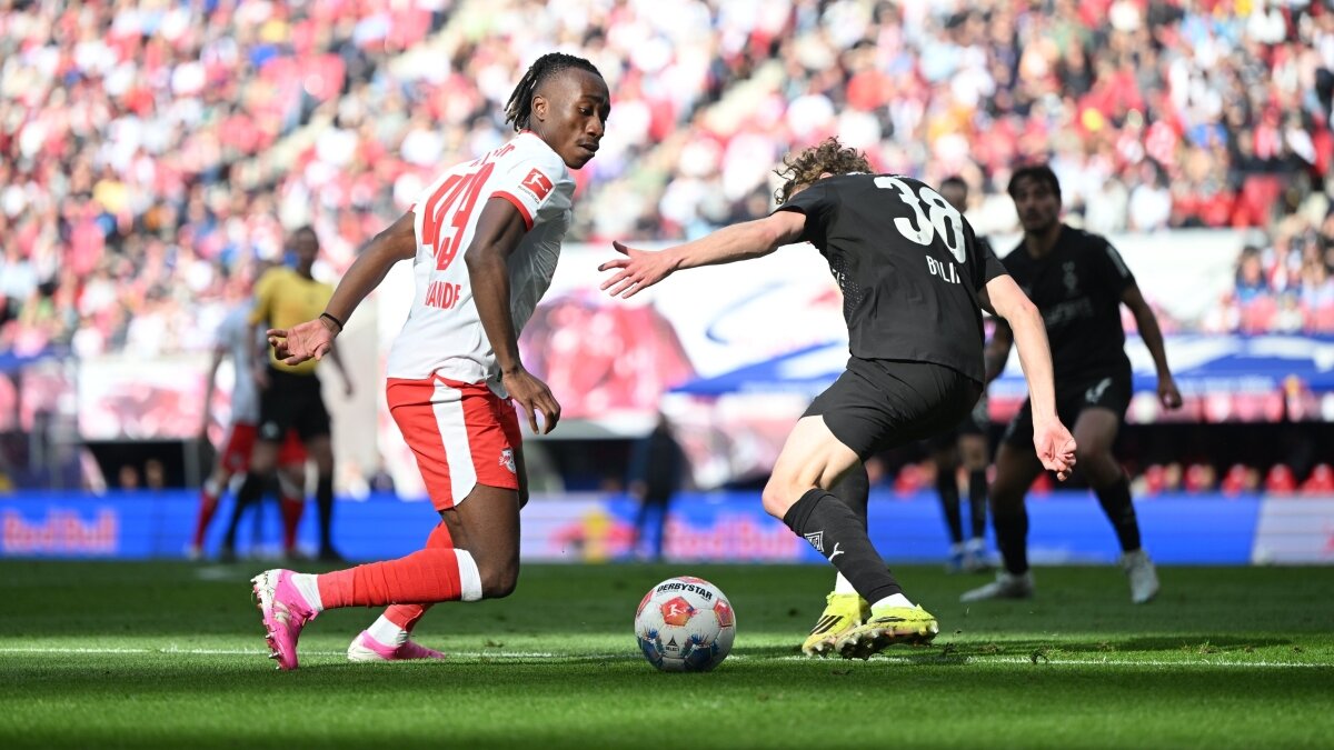 Leipzig tek golle yerini korudu!