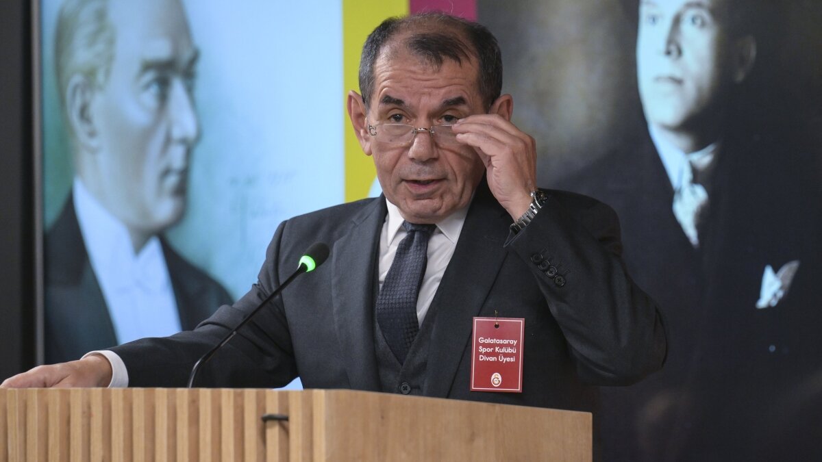 Galatasaray'da Divan toplan�yor