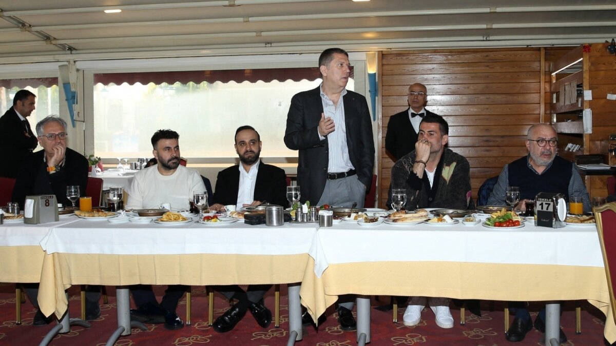 Gen�lerbirli�i ba�kan� �akmak'tan mesaj: 'Size g�venim tam'