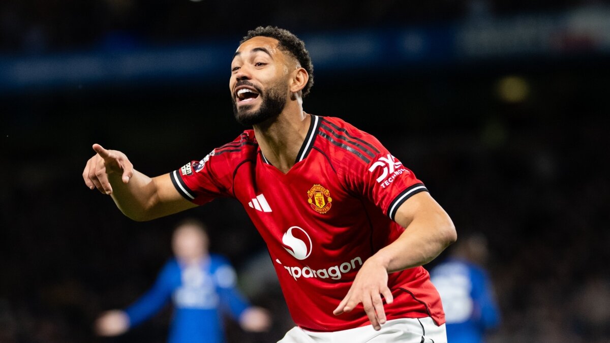 Manchester United, Chelsea'yi devirdi!