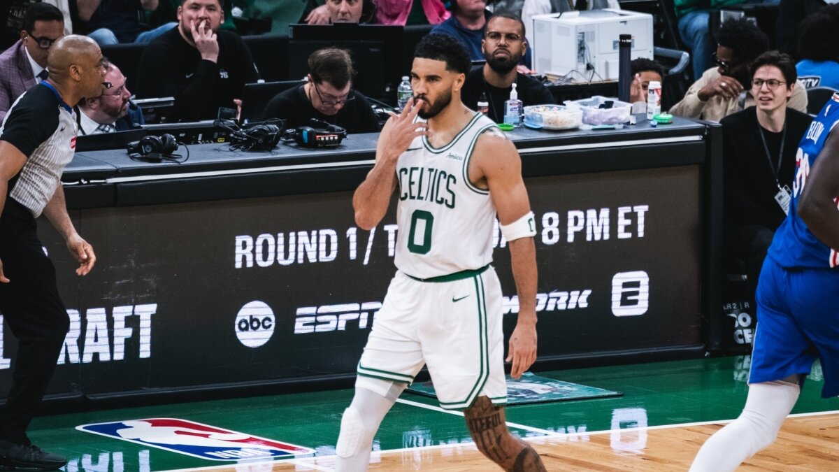 Serinin ilk ma�� Boston Celtics'in