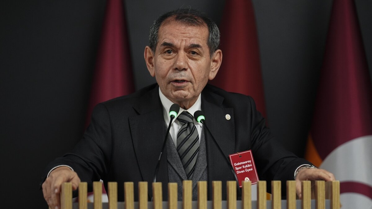 Dursun �zbek'ten derbi �ncesi Galatasaray taraftar�na �a�r�