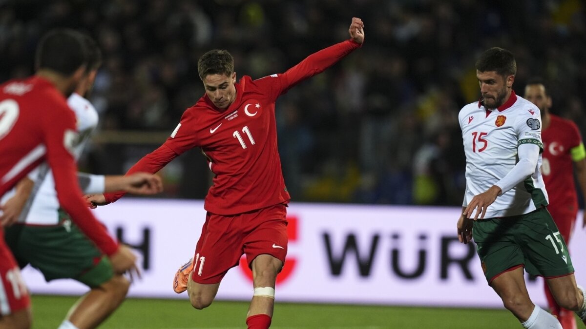 Kenan Y�ld�z'dan 10 numara ve D�nya Kupas� mesaj�
