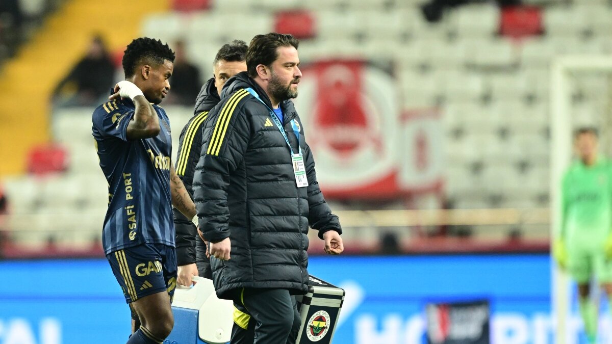 Fenerbah�e'de 4 eksik