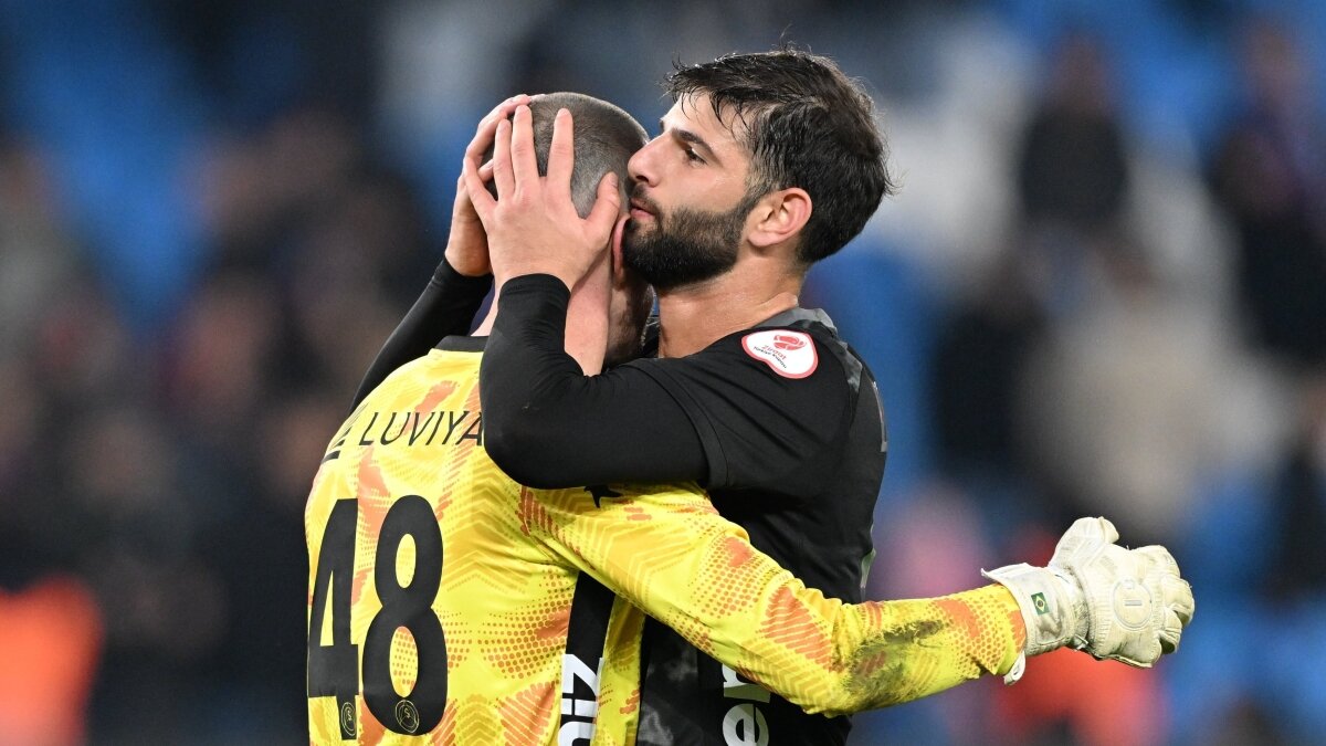 �mit Akda� i�in Galatasaray a��klamas�