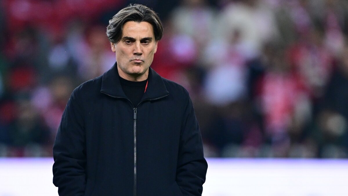 Montella'n�n Romanya i�in ilk 11 plan�