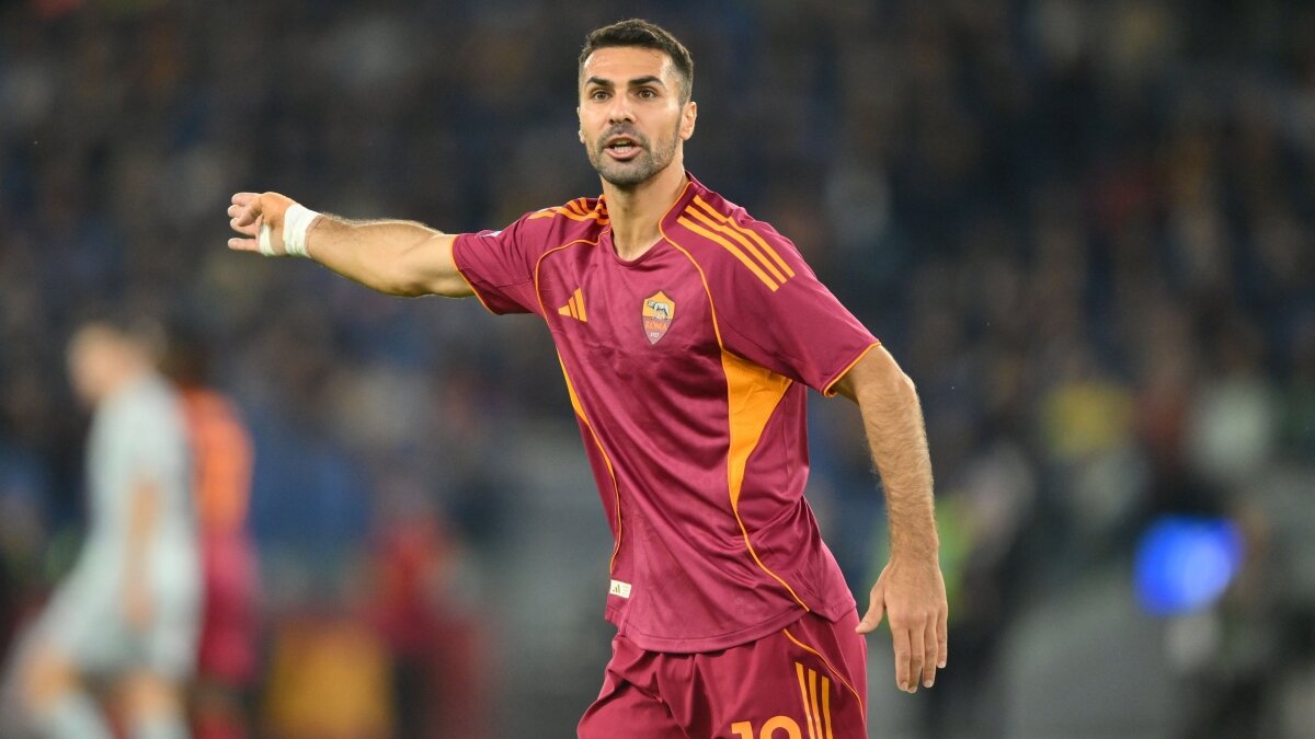 Galatasaray'a Zeki �elik i�in iki rakip!