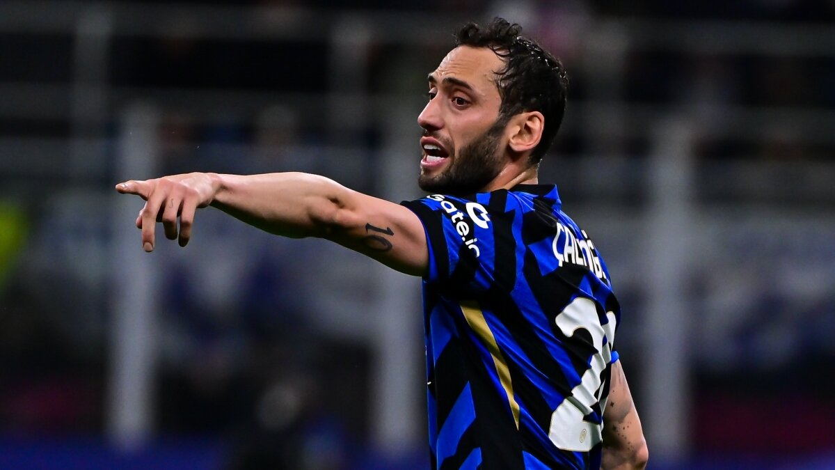 Hakan �alhano�lu: '�nemli kupalar kazanmak istiyorum'