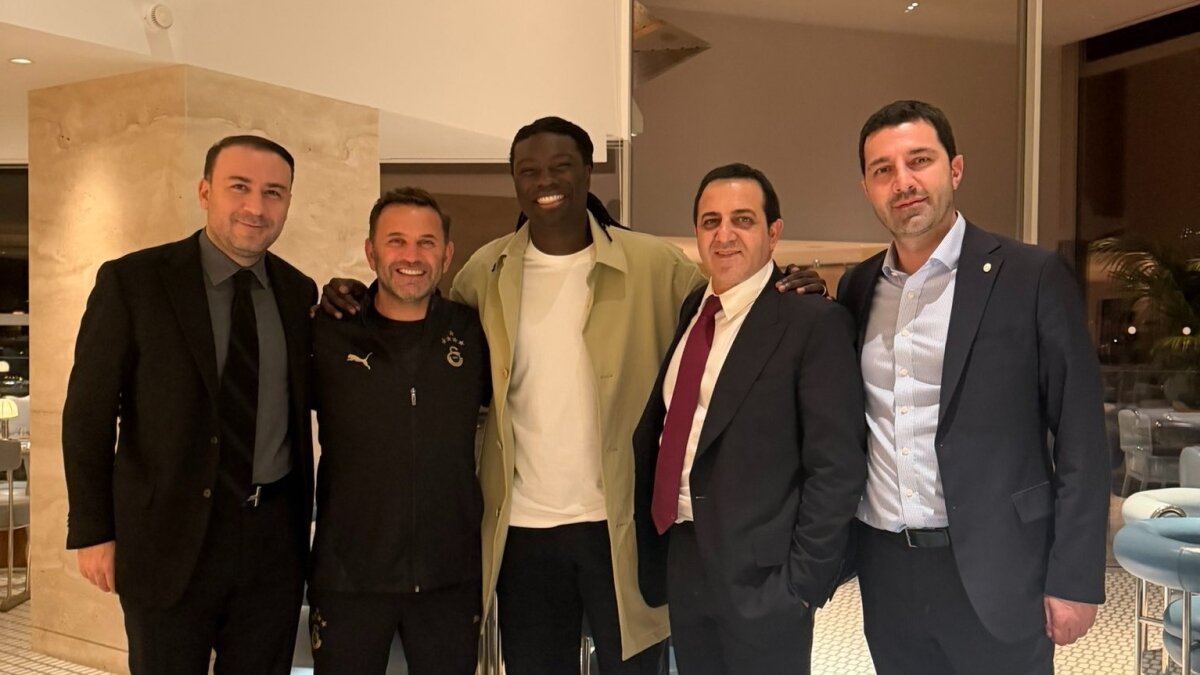 Gomis'ten Galatasaray i�in mesaj