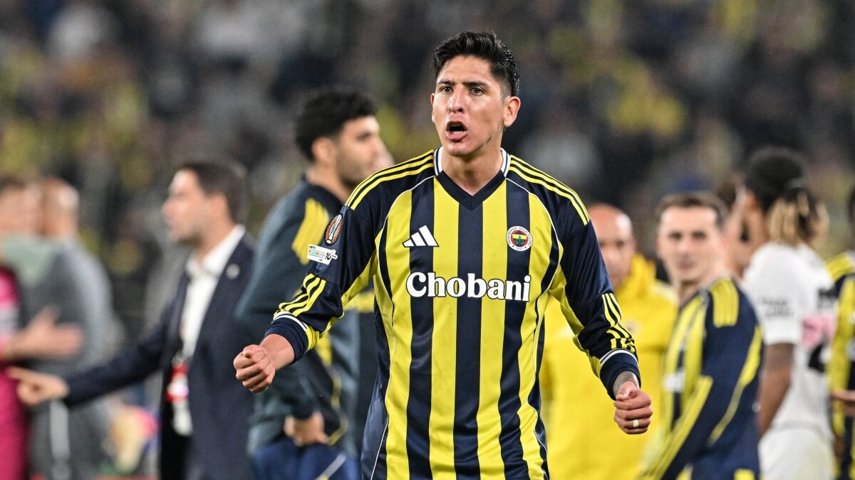 Edson Alvarez, �stanbul'a geliyor