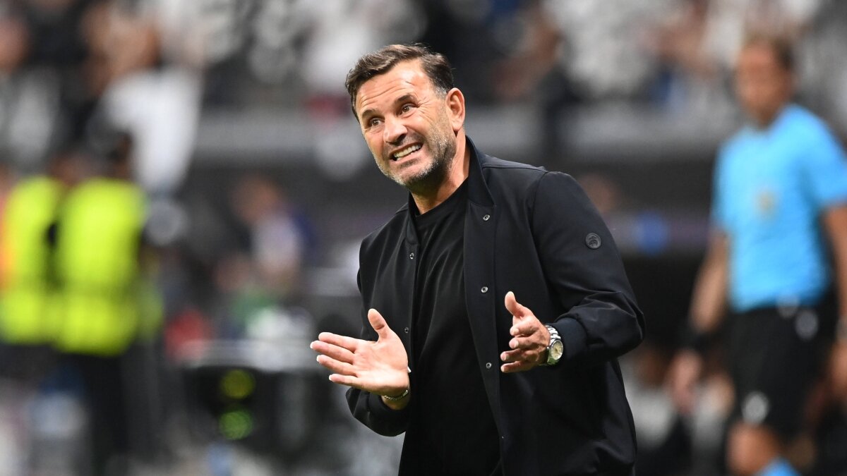 Galatasaray'da kadro istikrar� sa�lanamad�!