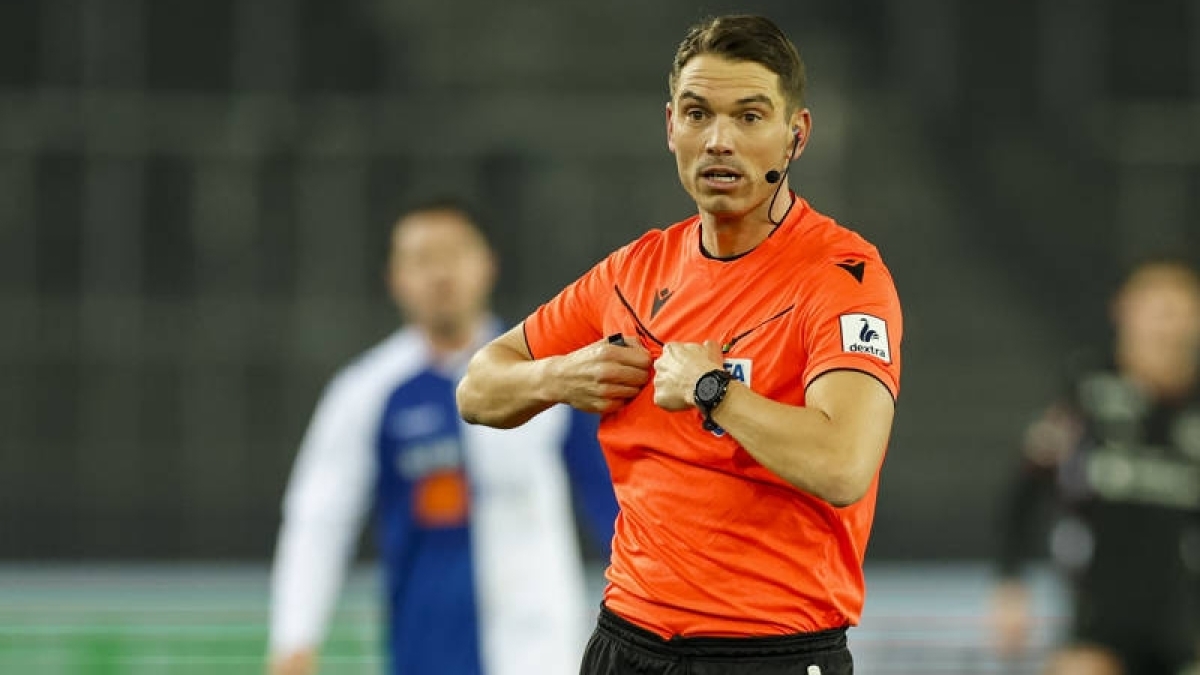 Fenerbah�e-Nottingham ma��na �svi�reli hakem