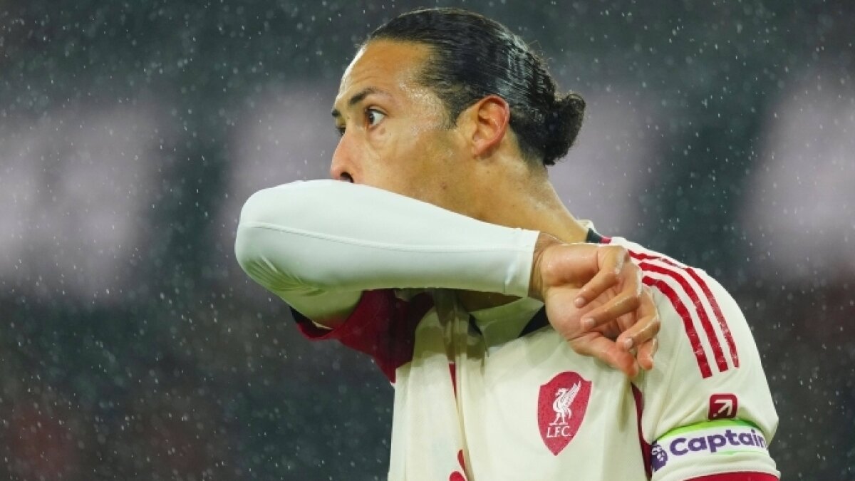 Galatasaray b�y�k d���n�yor: Van Dijk!