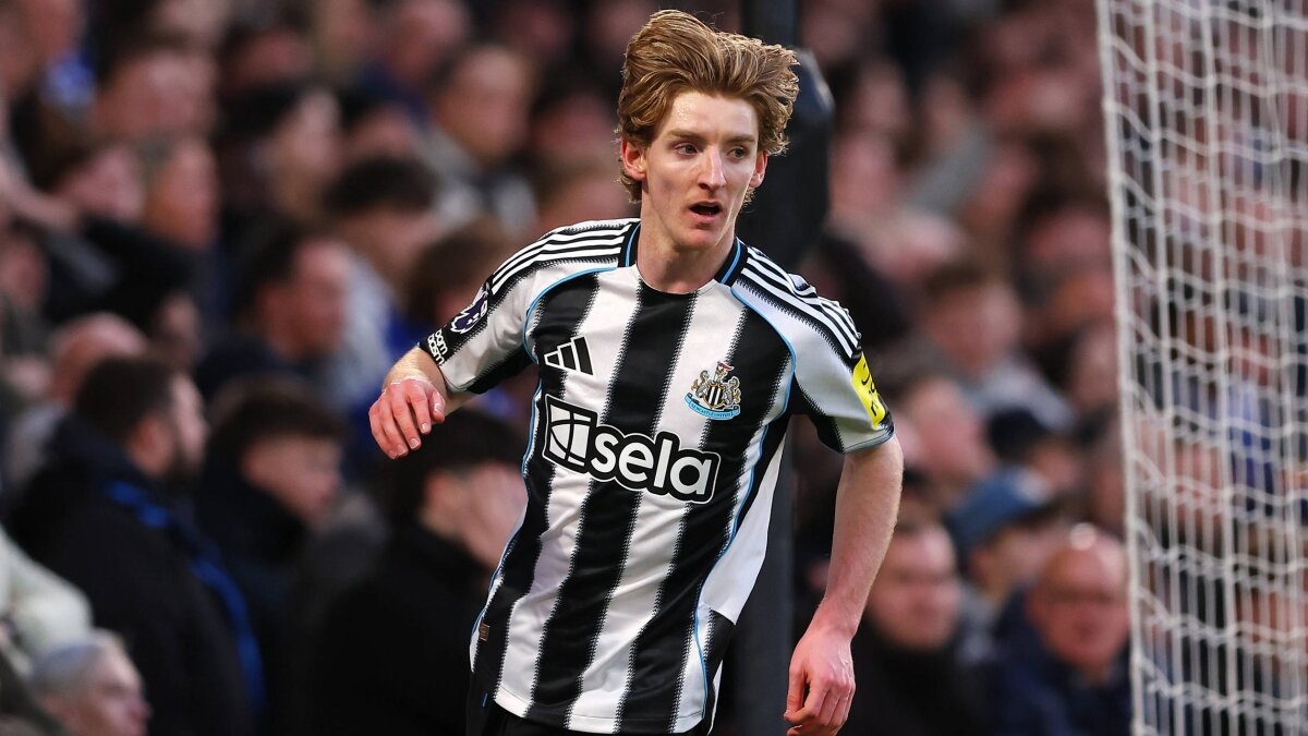 Newcastle United, Chelsea'yi Gordon ile devirdi!