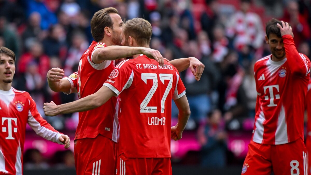 Bayern M�nih, 4 golle kazand�