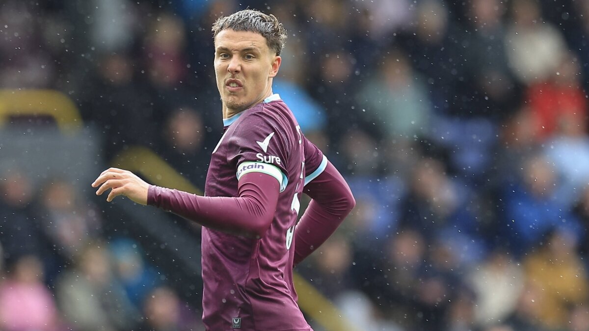 Premier Lig'de kaleler �a�t�!