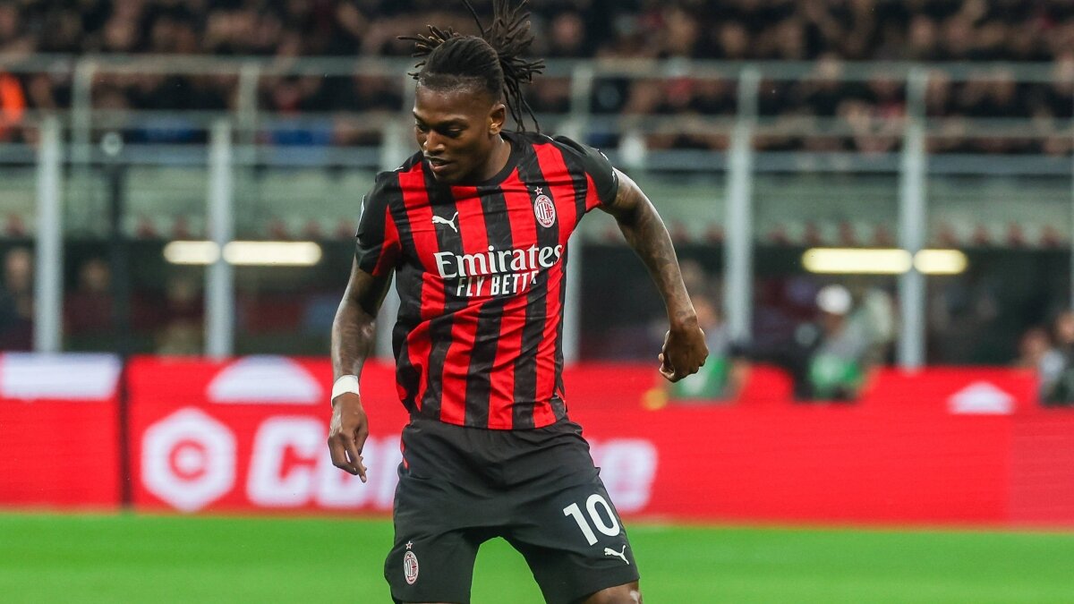 Rafael Leao, taraftar�n tepkisine dayanamad�!