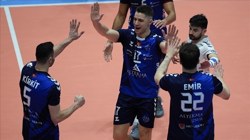 Altekma, yar� final yolunu a�t�