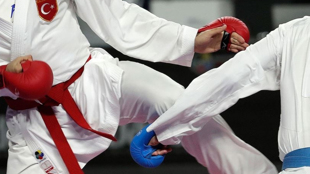 Karate �ampiyonas� ba�l�yor!