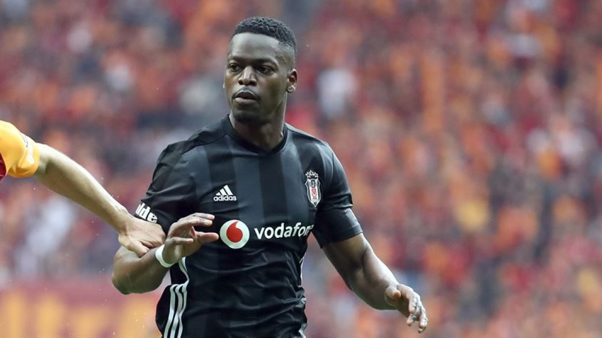 Be�ikta�'l� eski futbolcu, antren�rl��e soyundu