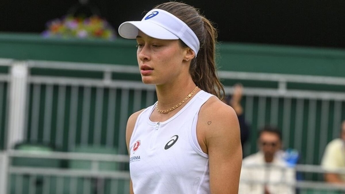 Zeynep S�nmez �eyrek finalde veda etti