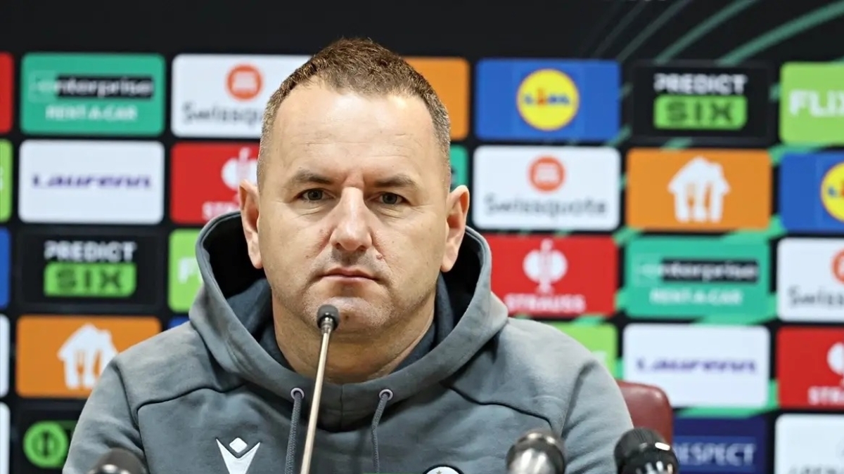 Bekjiri: 'Samsunspor bu ma��n favorisidir'